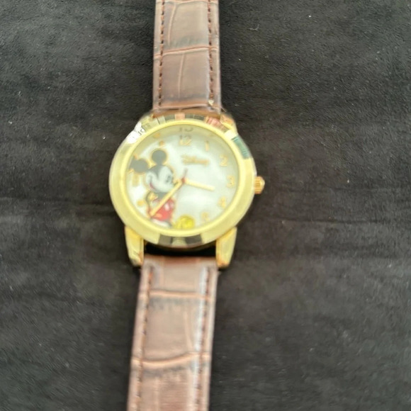 Disney mickey mouse watch main image 6